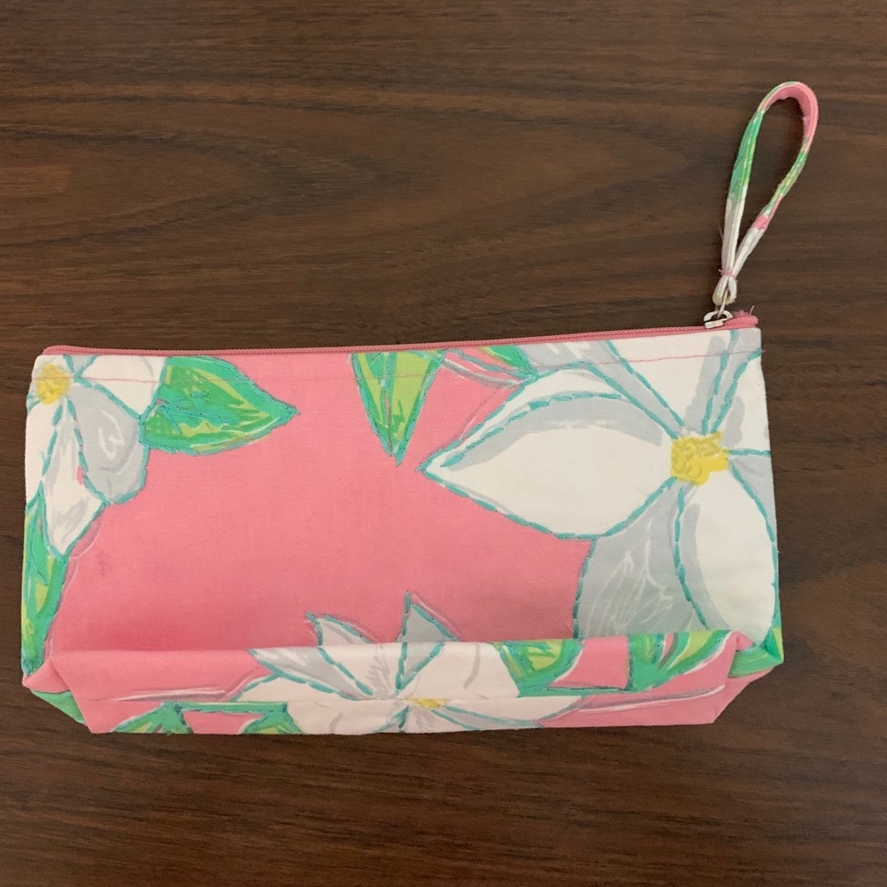 Cosmetic bag